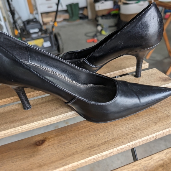 Fioni Black stilettos size 6.5M - Picture 2 of 4